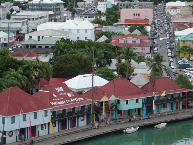 Cruise Antigua
